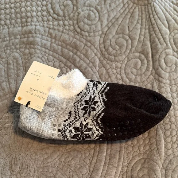 Assorted Patterned Socks Set - Picture 5 of 10